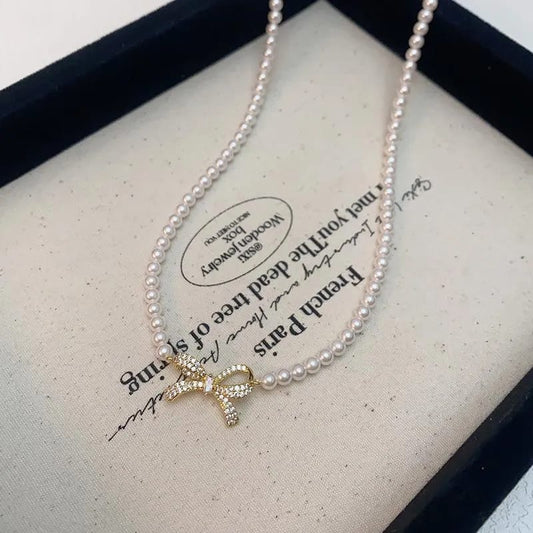 Bow shape pearl necklace
